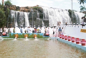 Thirparappu Falls